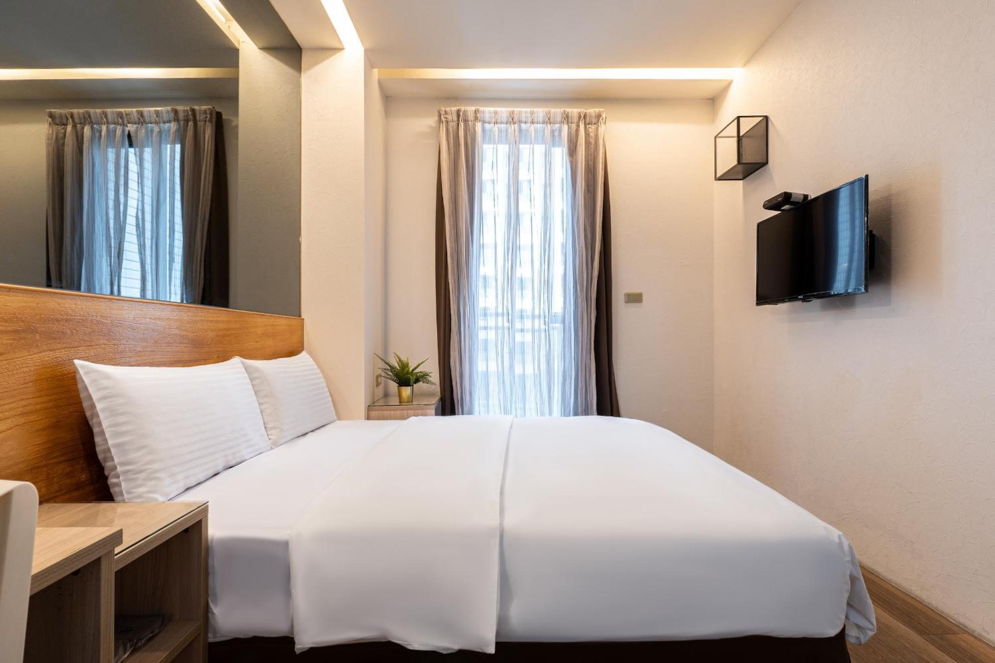 Check Inn Express Taichung Fuxing Hall 2 Exterior foto